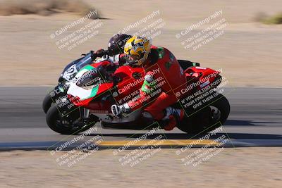 media/Dec-10-2023-SoCal Trackdays (Sun) [[0ce70f5433]]/Turn 9 Inside Set 2 (1115am)/